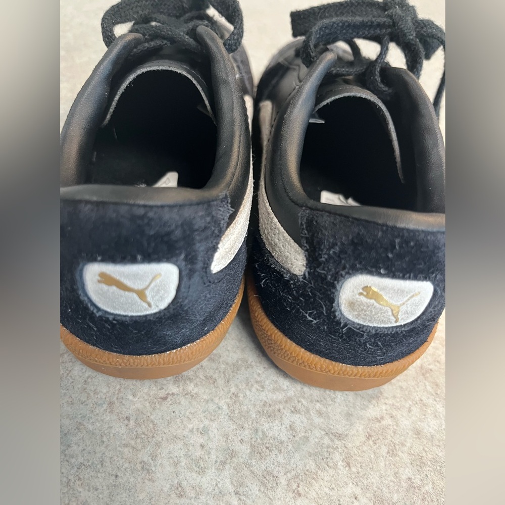 Puma Kids Palermo Sneakers in Black with White Stripe and Gum Sole size 1.5C - Picture 3 of 6